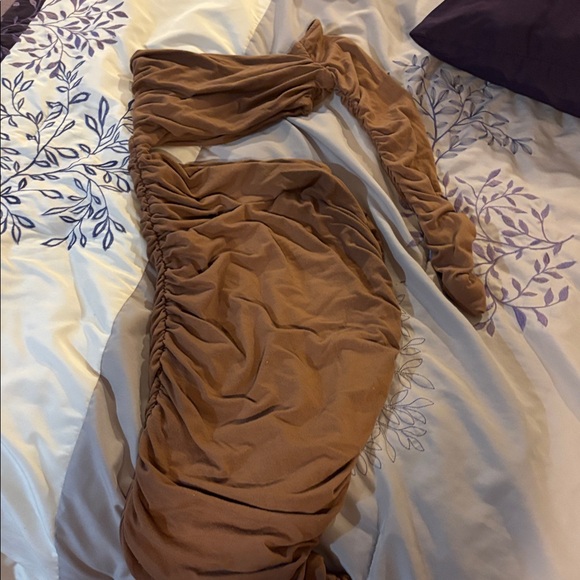 JLUXLABEL Camel Ruched Dress - Picture 4 of 6